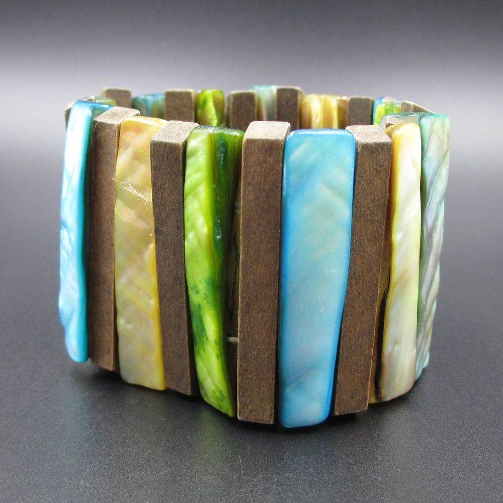 Vintage Interesting Colorful Wood & Shell Bracelet - Picture 1 of 4